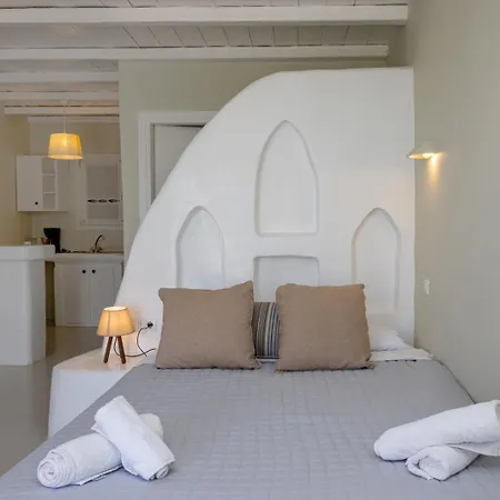 Soulmate'S Suites Tinos Kionia Exterior photo