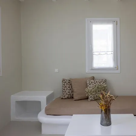 Soulmate'S Suites Tinos Kionia Exterior photo